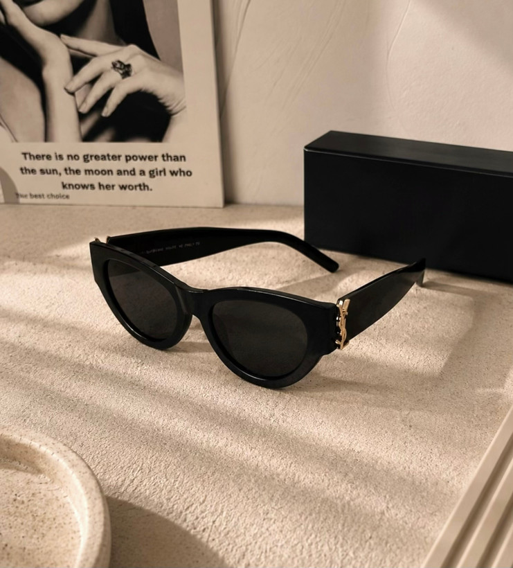 عینک آفتابی زنانه YSl گربه ای کد - 1034